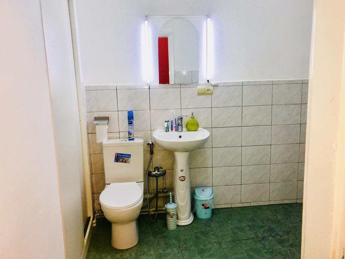Check-In Apartment Near Fountain Square Vidadi Str Baku Extérieur photo