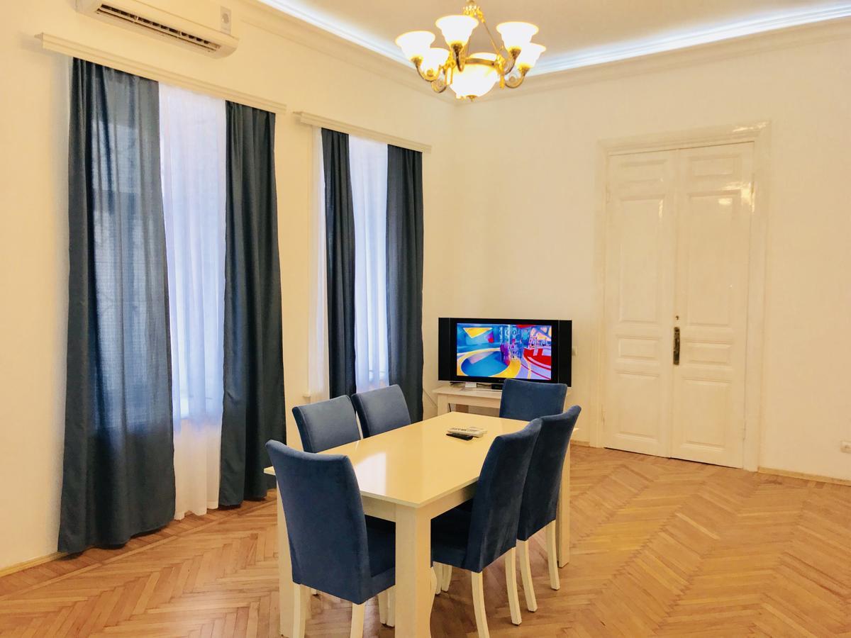Check-In Apartment Near Fountain Square Vidadi Str Baku Chambre photo