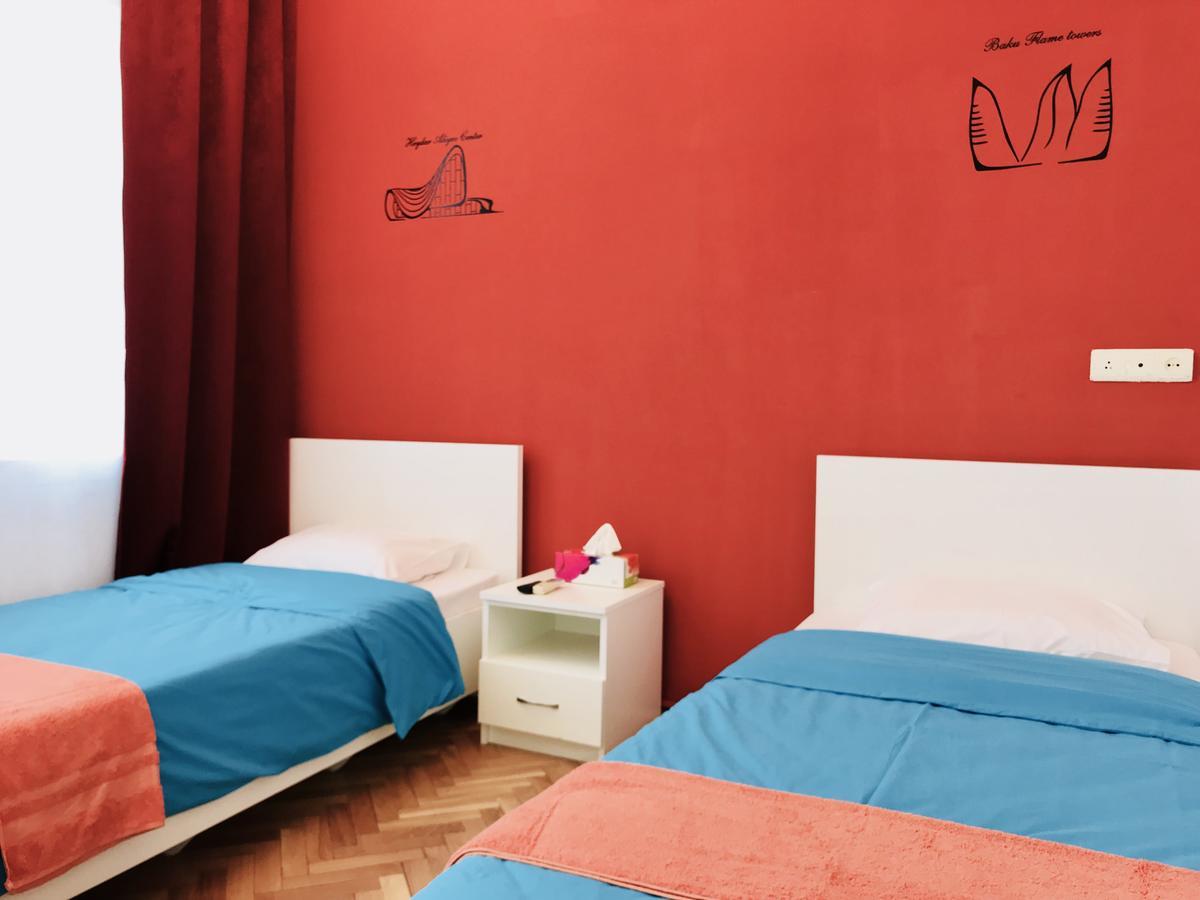 Check-In Apartment Near Fountain Square Vidadi Str Baku Extérieur photo