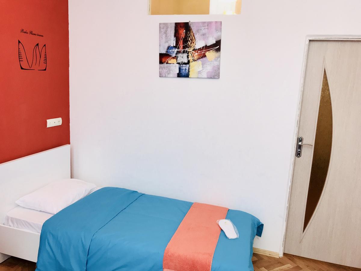 Check-In Apartment Near Fountain Square Vidadi Str Baku Extérieur photo