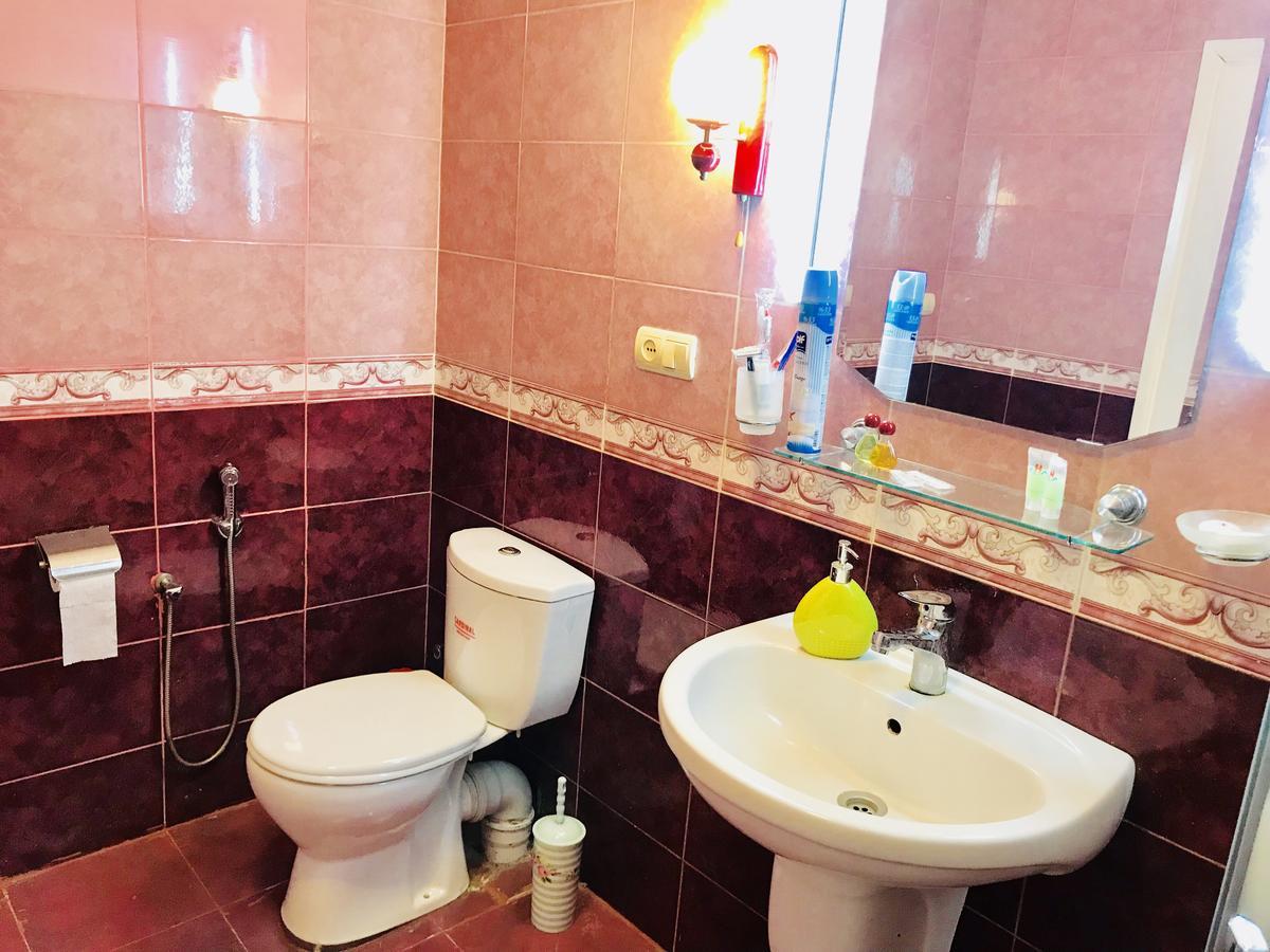Check-In Apartment Near Fountain Square Vidadi Str Baku Extérieur photo