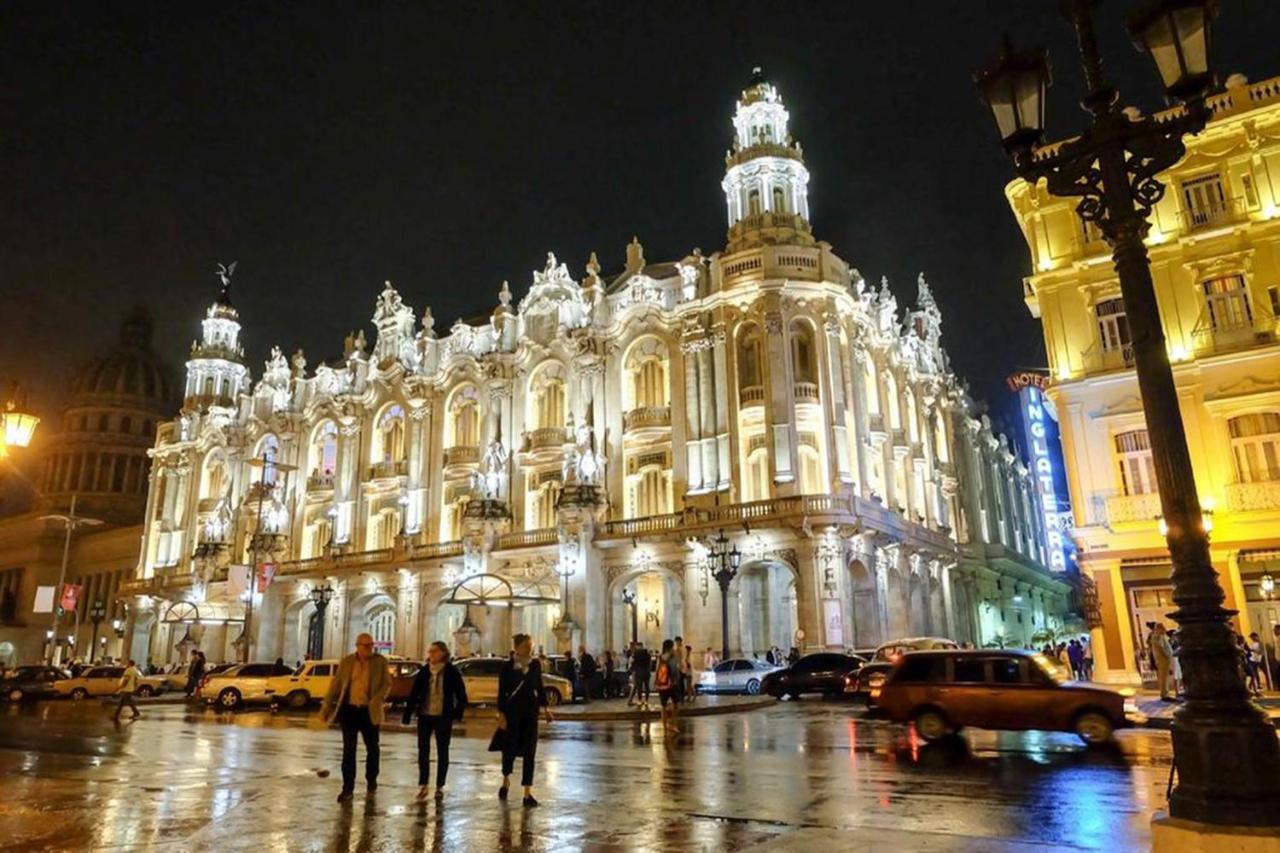 Check-In Apartment Near Fountain Square Vidadi Str Baku Extérieur photo